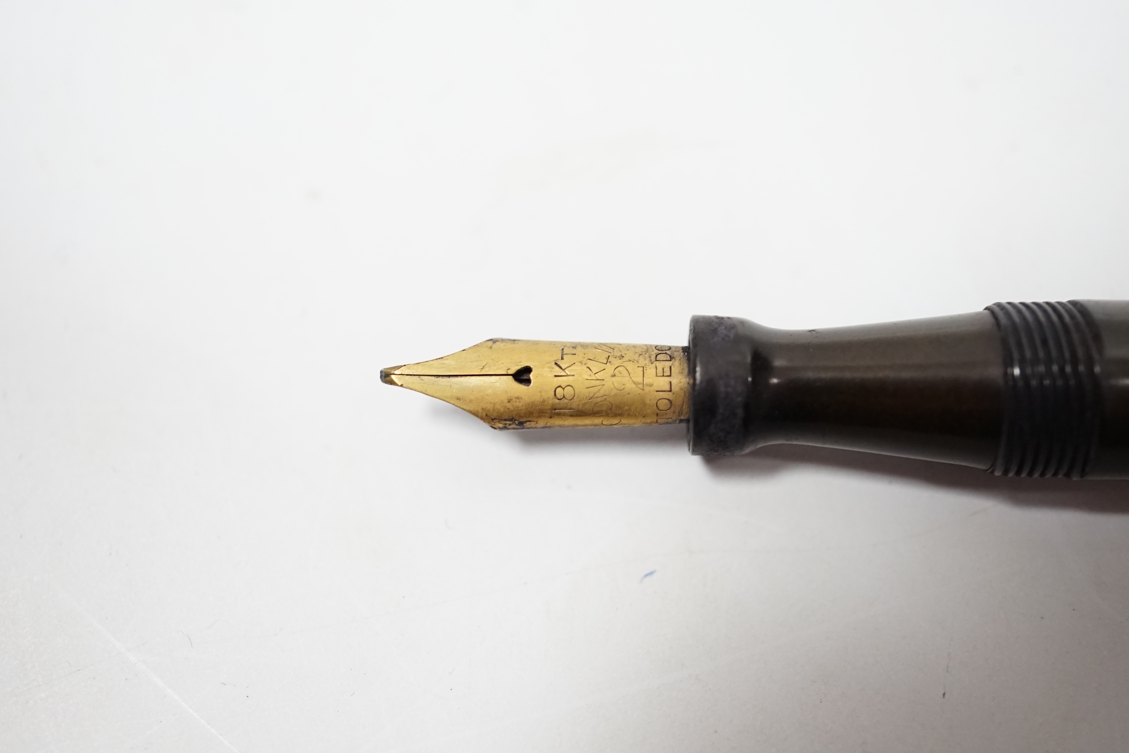 A rare Conklin Crescent hard rubber fountain pen, 18K Conklin 2 nib, cap with clip, patented 1918